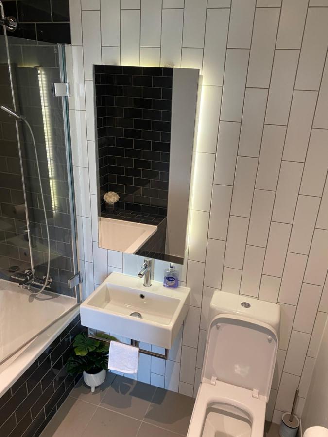 Md : Stunning 2 Bedroom 2 Bath - Royal Docks