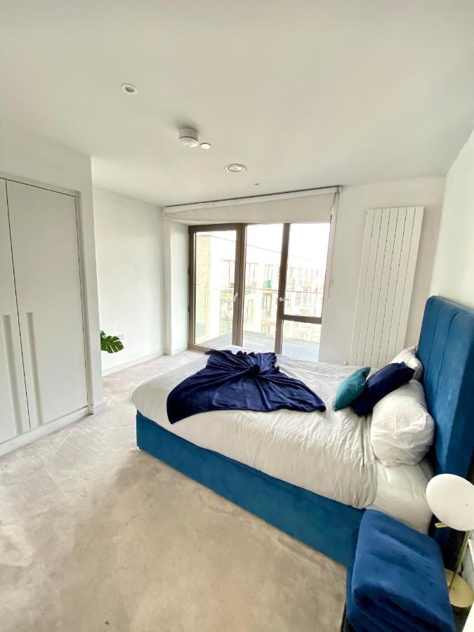 Md : Stunning 2 Bedroom 2 Bath - Royal Docks Londen