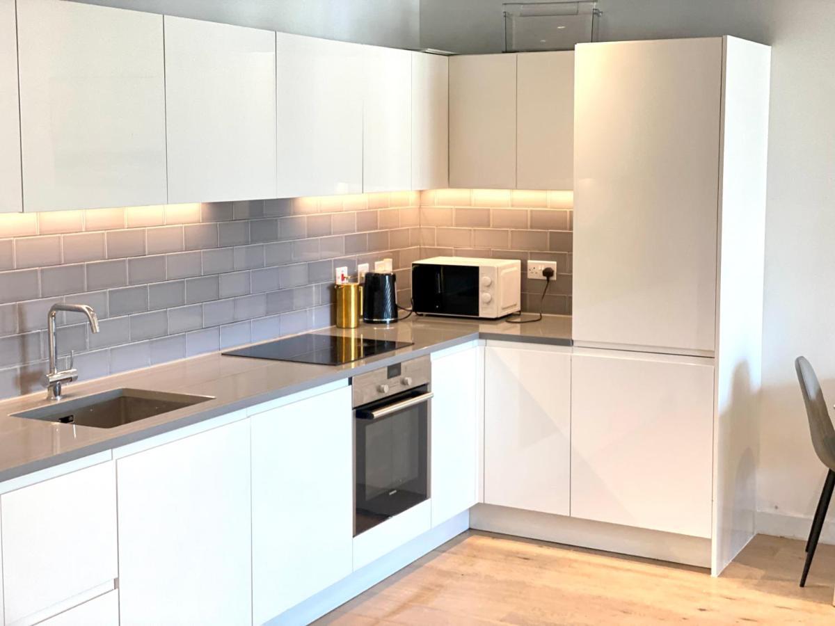 Appartement Md : Stunning 2 Bedroom 2 Bath - Royal Docks Londen