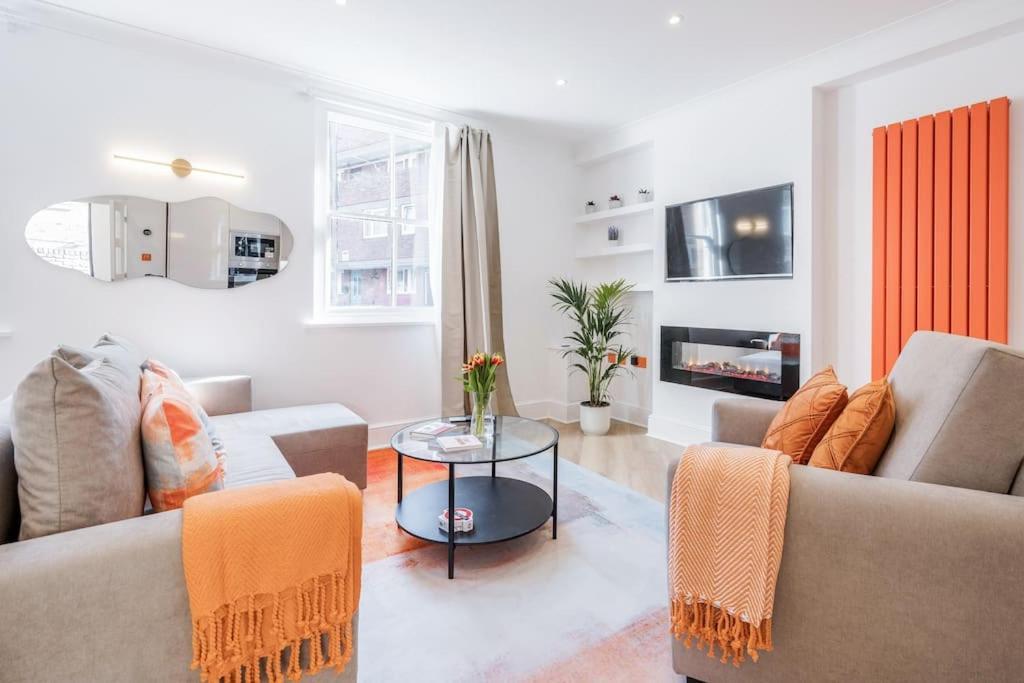 Ferienhaus House 10 Mins To Tower Bridge Hot Tub & Parking *
