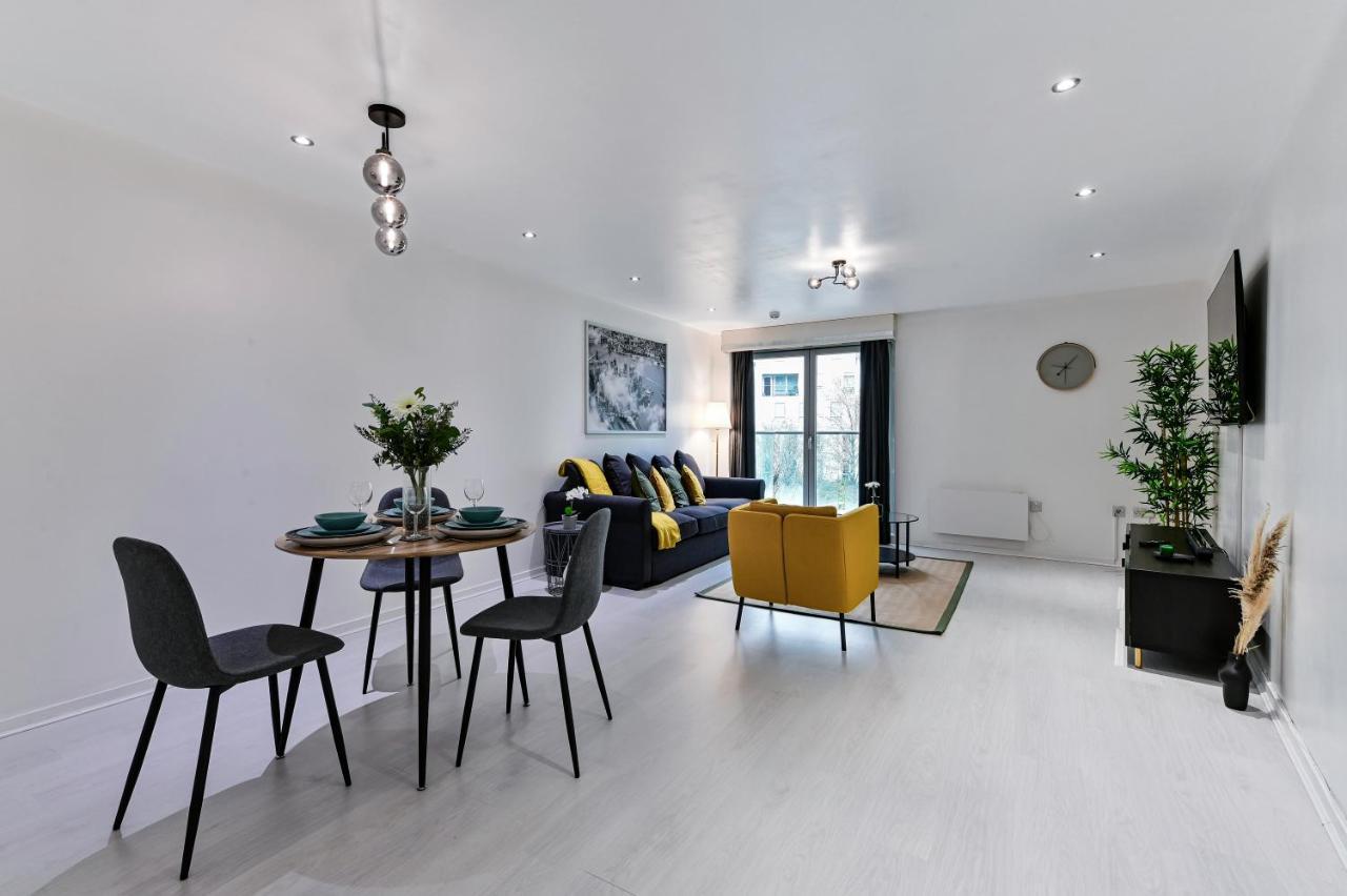 Khayat Homes - The Cosmo - Two Bed Appartement Londres