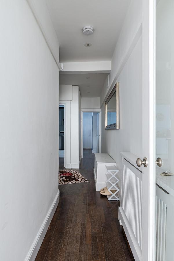 Apartamento Specious Bright Flat With Garden In *