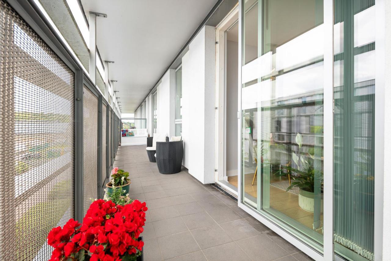 Apartamento Stunning With Underground Parking!