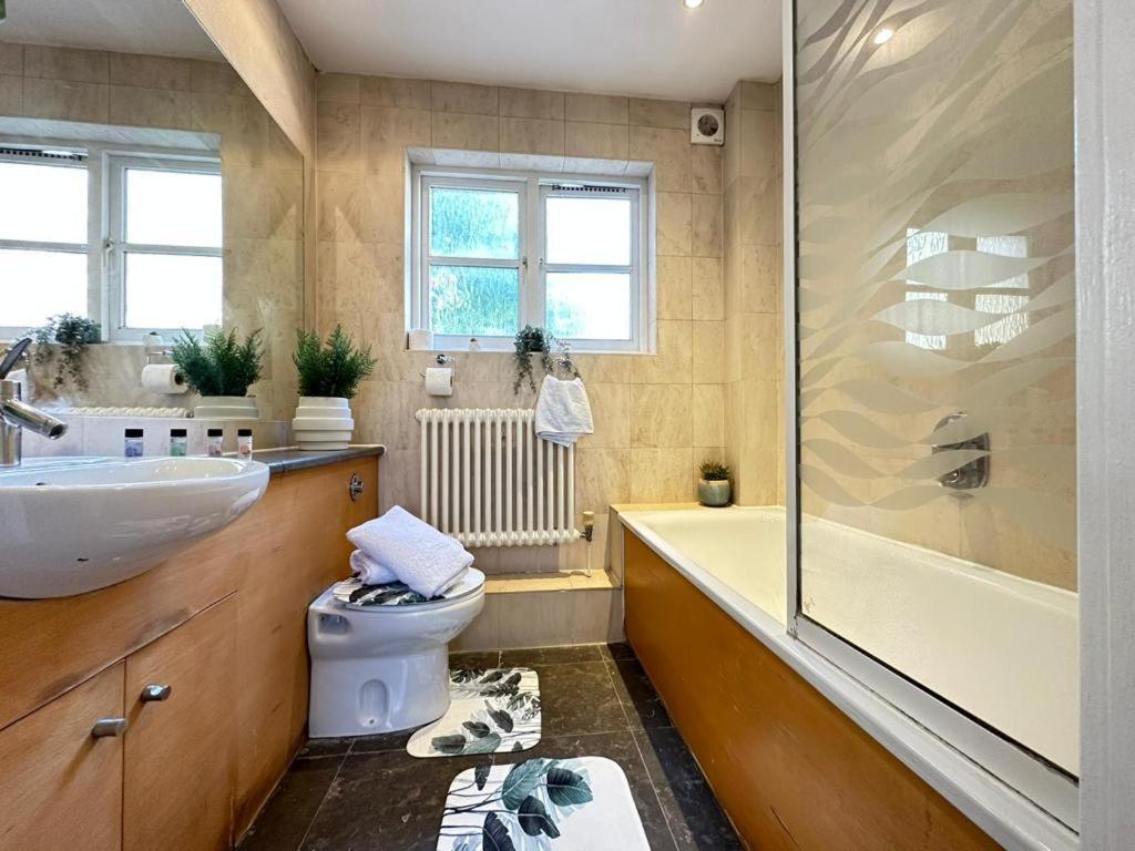 Goldhurst 3 Bedroom Flat Appartement *
