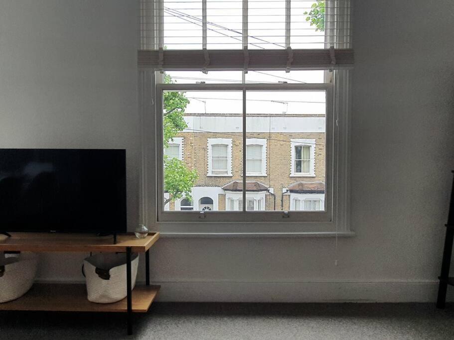 Beautiful Flat In Bow Apartment