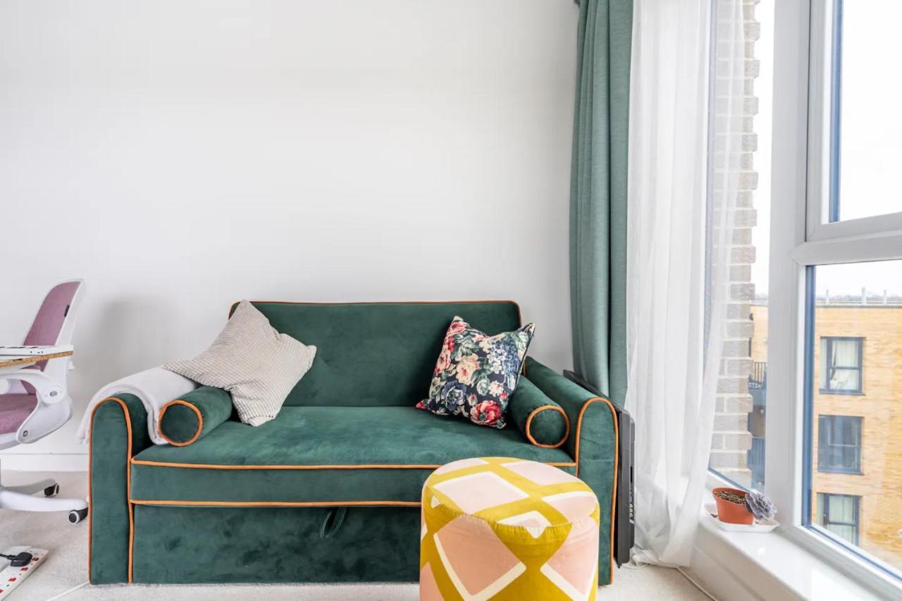 Sunny Luxury Skyline Flat Near Alexandra Palace, Tottenham Stadium & Drumsheds Londres