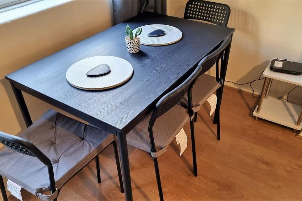 2 Bedroom In Kennington Londres