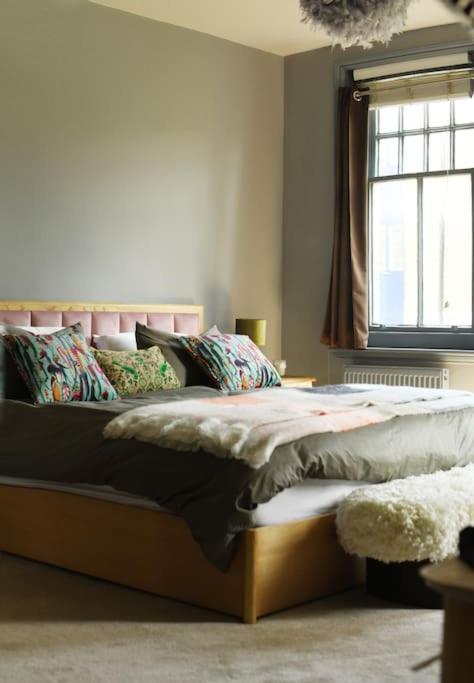 Three-storey, Renovated 1890s Heritage In Spitalfields Market Appartement *