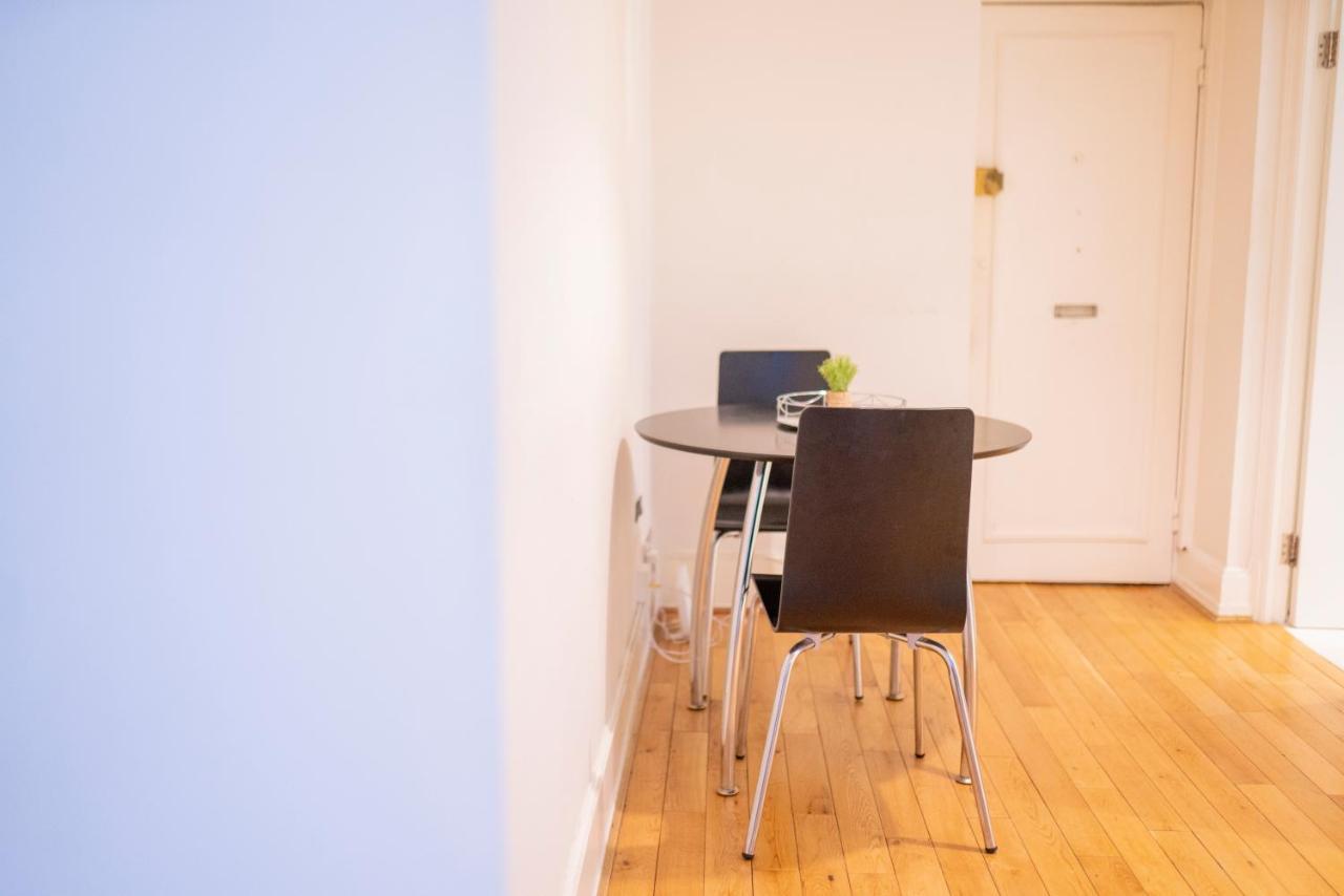 Apartment Flat In London