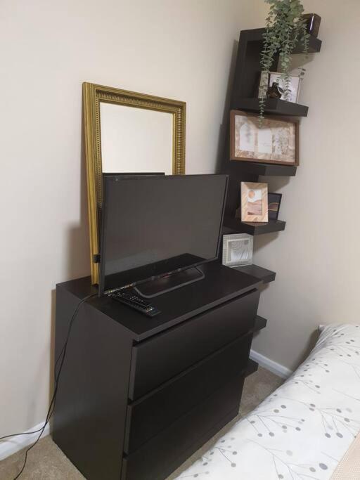 2 Bedroom Flat In Vauxhall, Appartement
