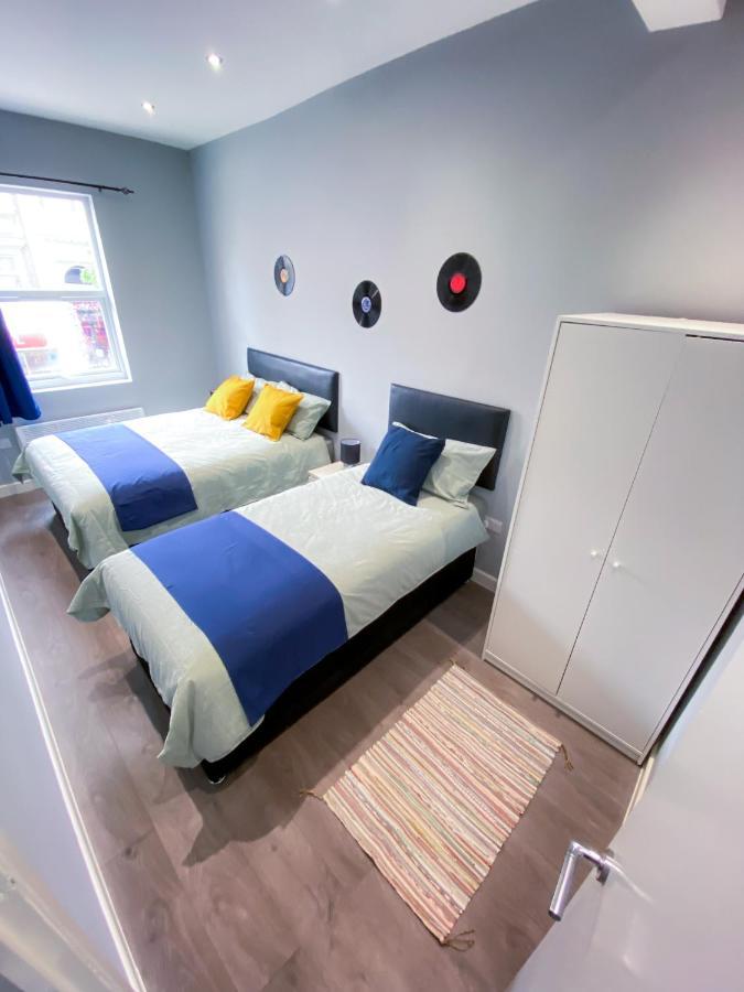 Stylish 1 Bedroom Flat In Wood Londres