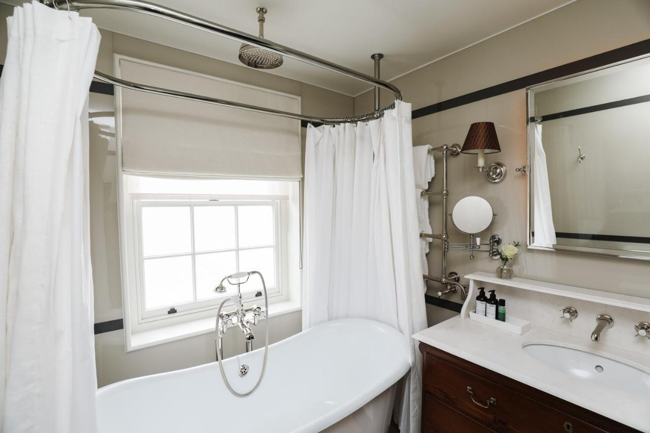 Henrys Townhouse Marylebone, London