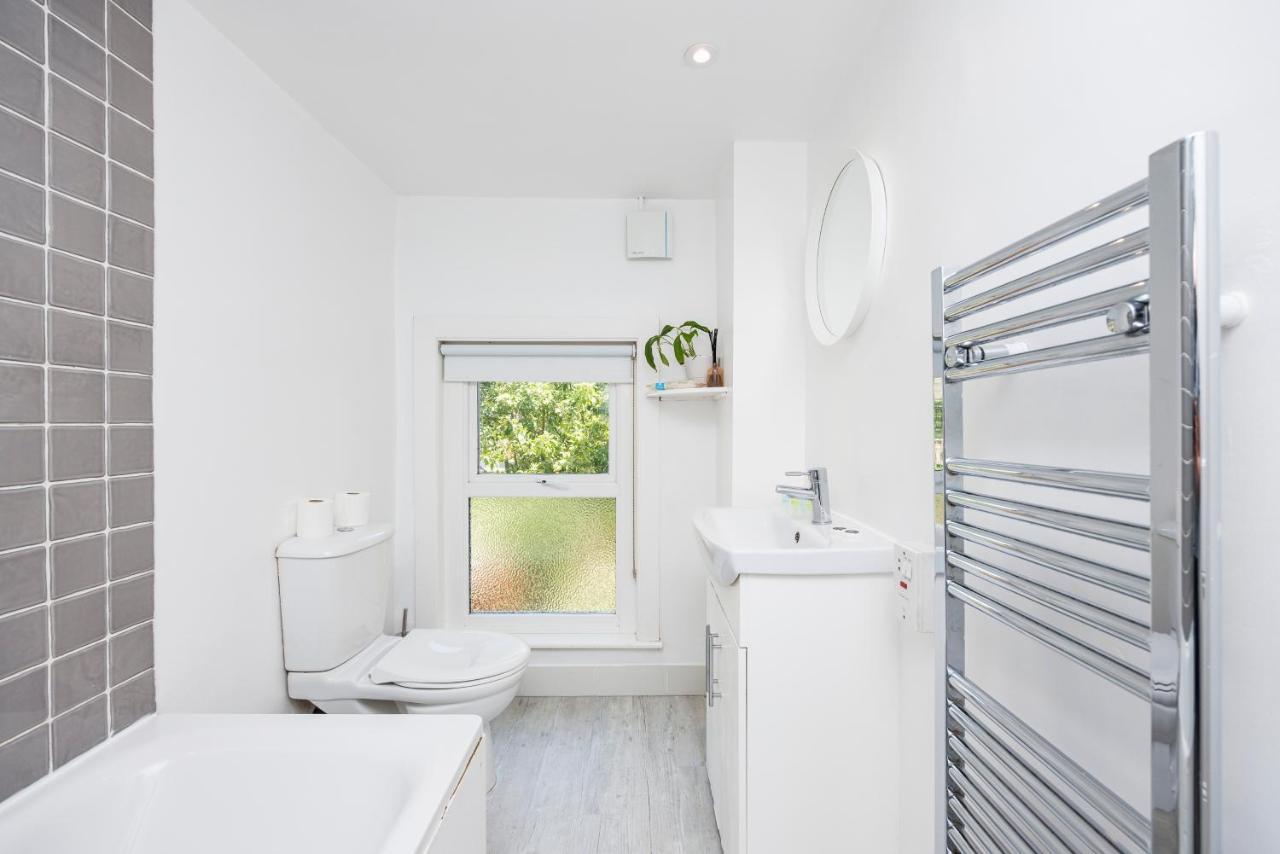 Welcomestay Colliers Wood Two Bed - Away From