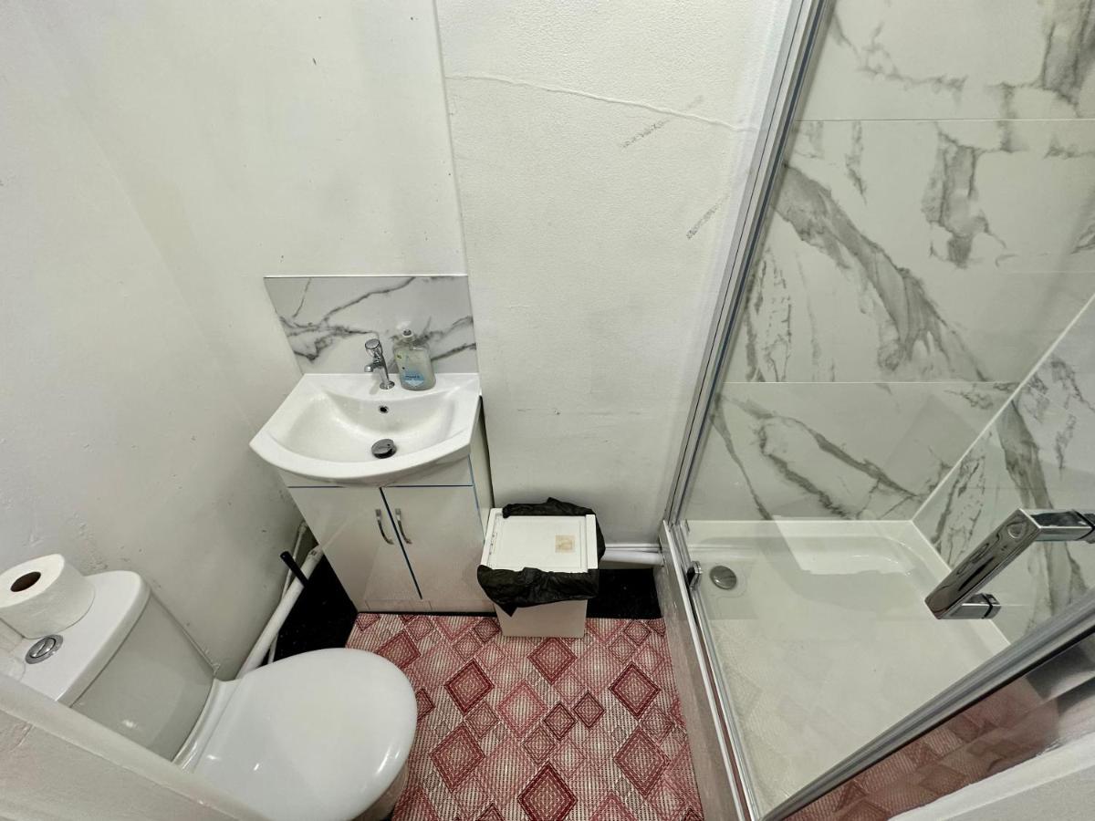 Short Walk To Regent Park, Private Room, Amazing Location B
