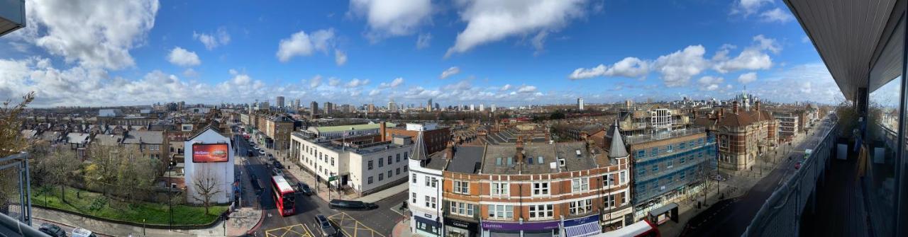 Penthouse In Battersea Amazing Views Of Apartamento Londres