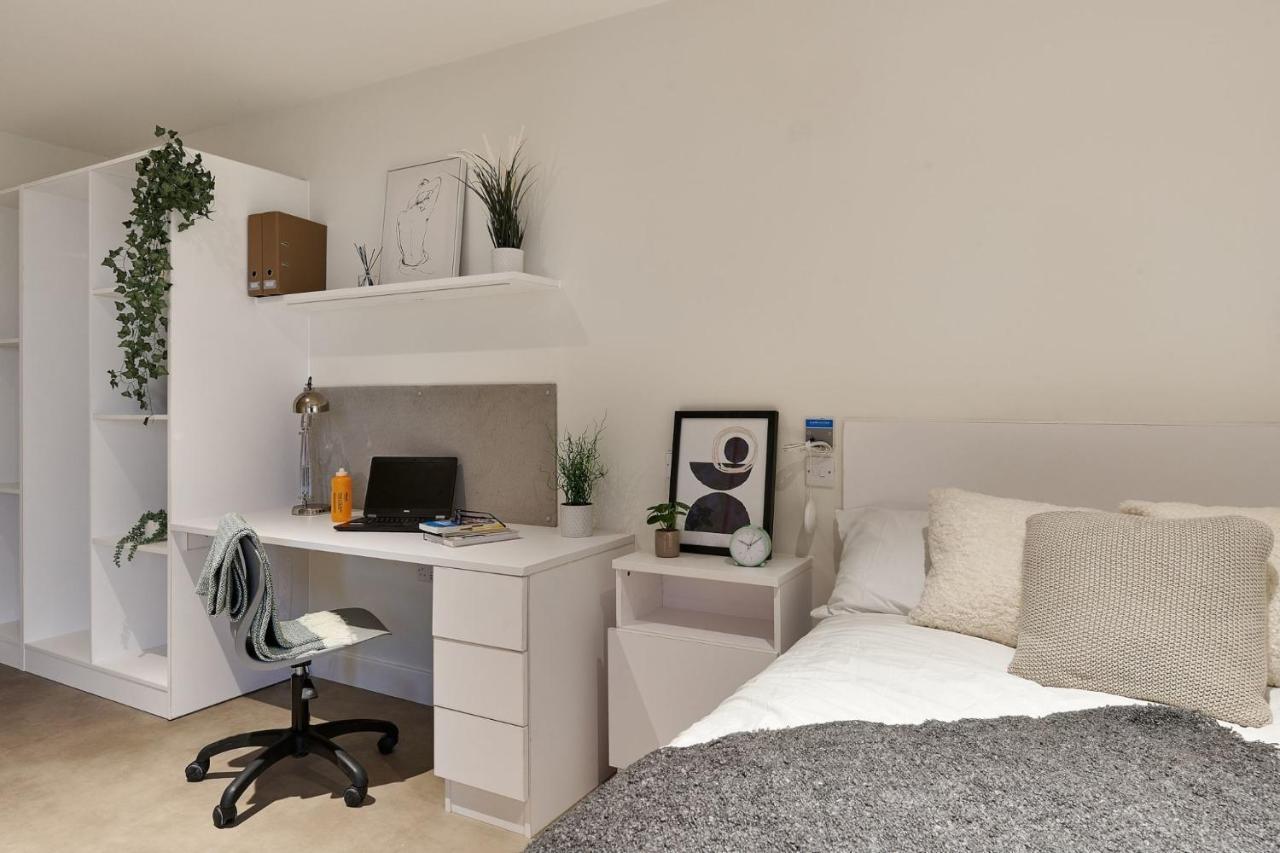 Appartement For Students Only Contemporary At View Bermondsey In Londres