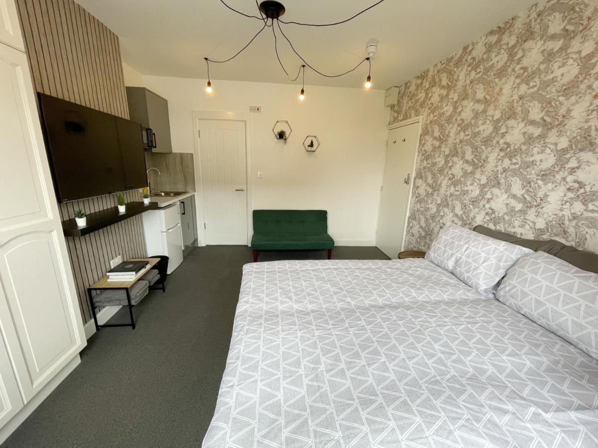Cosy Bright Close To Wembley Stadium Londres