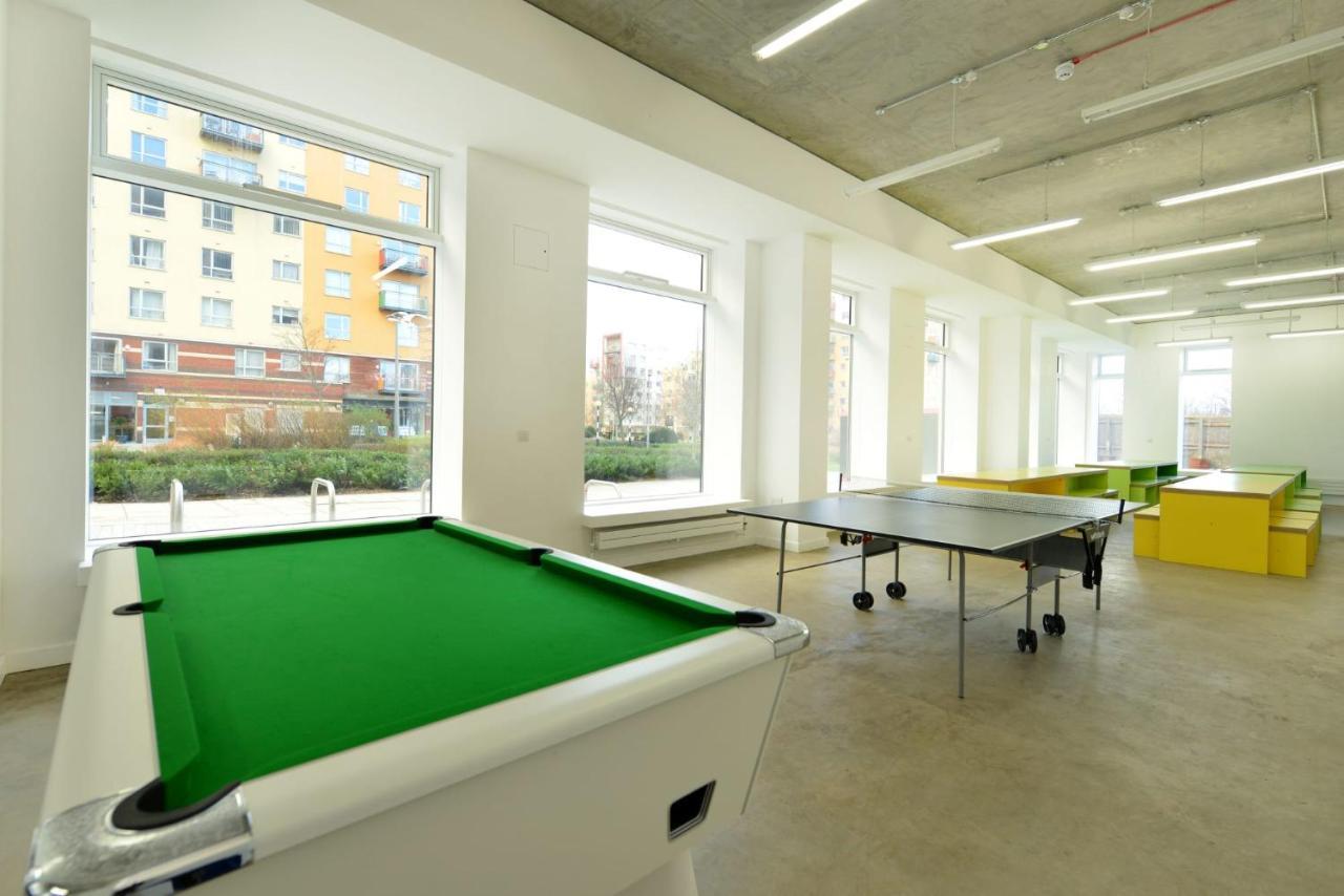 For Students Only Spacious At Flinders House Located In *