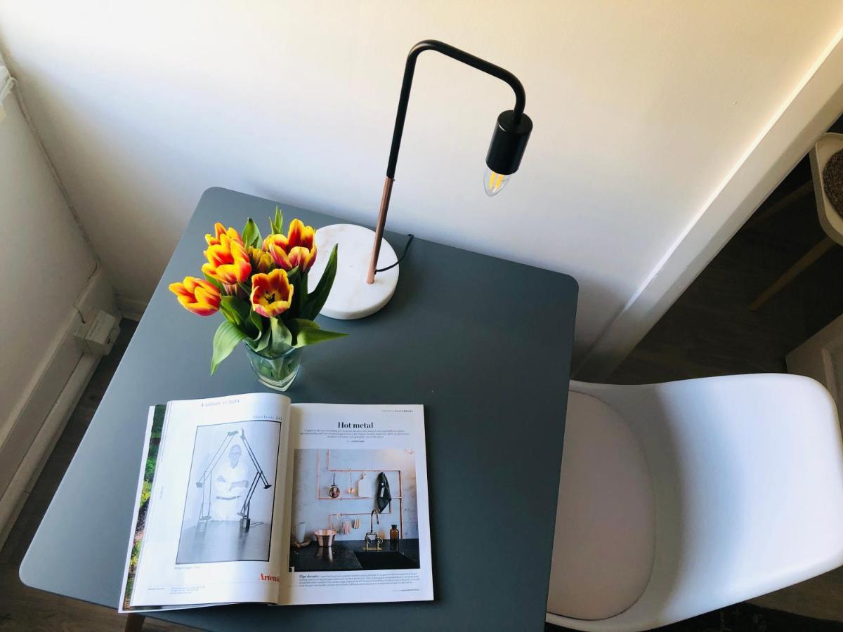 Bright Chiswick - Great Location Apartamento Londres