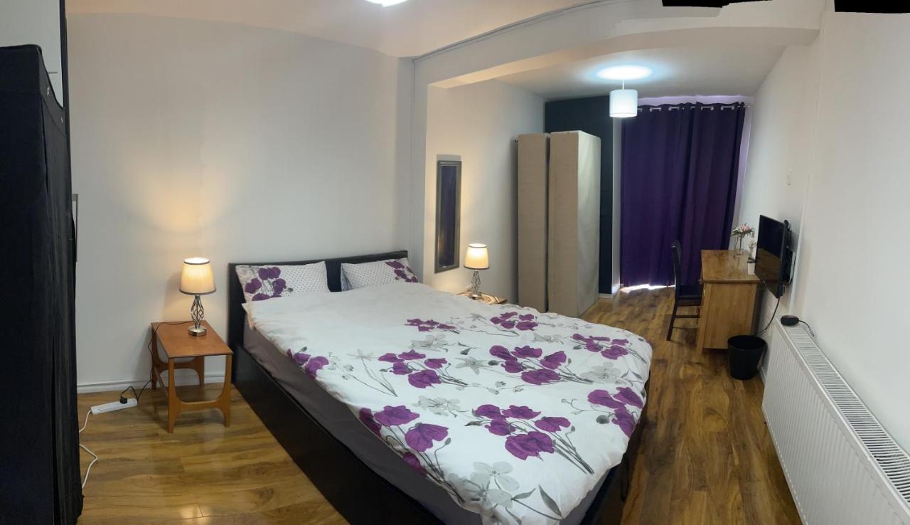 Guest house Heathrow Limited