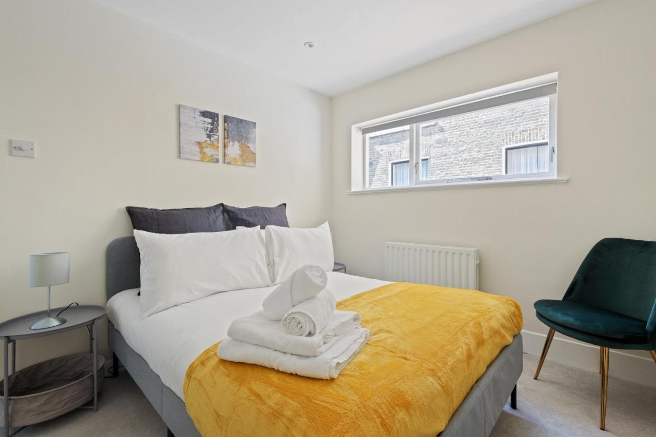 Knightsbridge Sapphire By Dena Elite Collection Holiday home