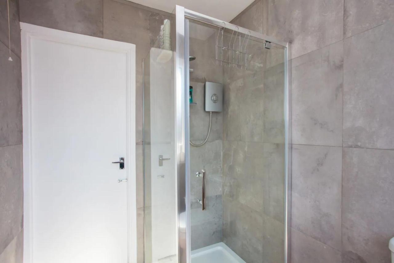 Stylish 4bd House With Private Garden - Stratford Holiday home London