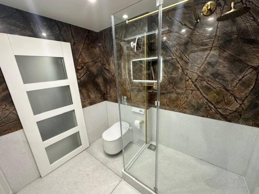 Apartment Unique Luxury In The Heart Of London. Air Conditioned With Private Garden