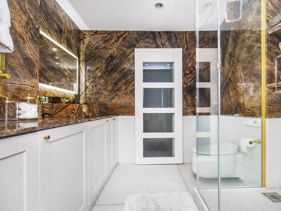 Apartment Unique Luxury In The Heart Of London. Air Conditioned With Private Garden