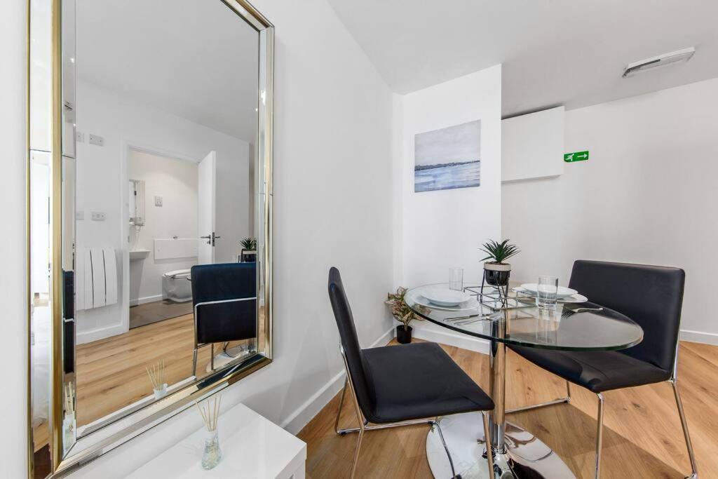Stylish Sleep6 Flat At Iconic Piccadilly Circusvr6 * Londres