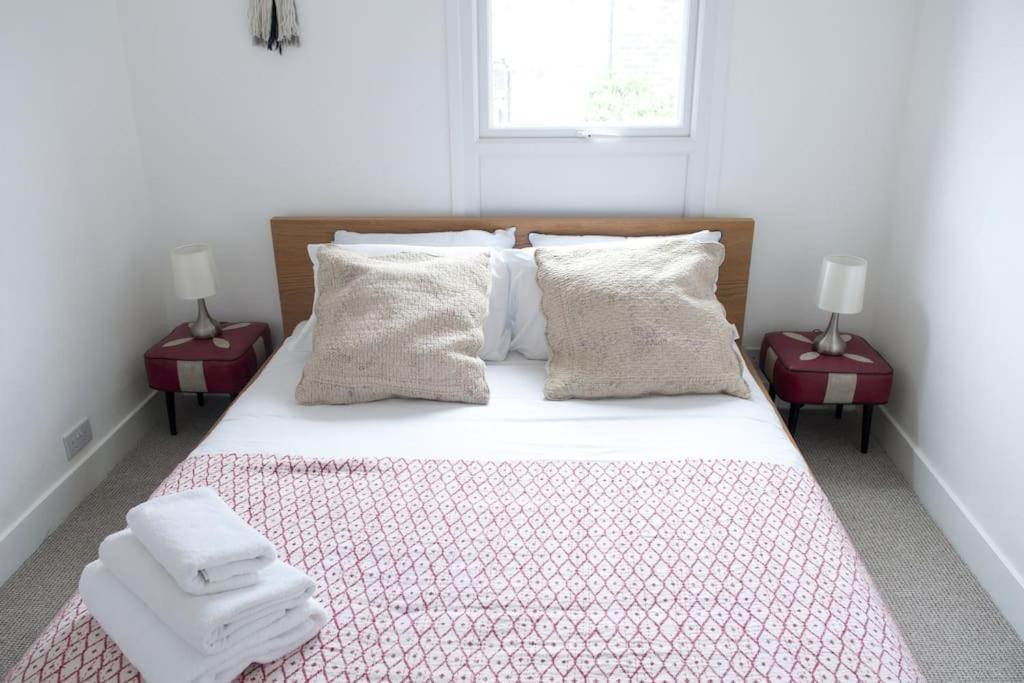 Hébergement de vacances Light Filled Mid- Century 3 Bed In Dulwich *