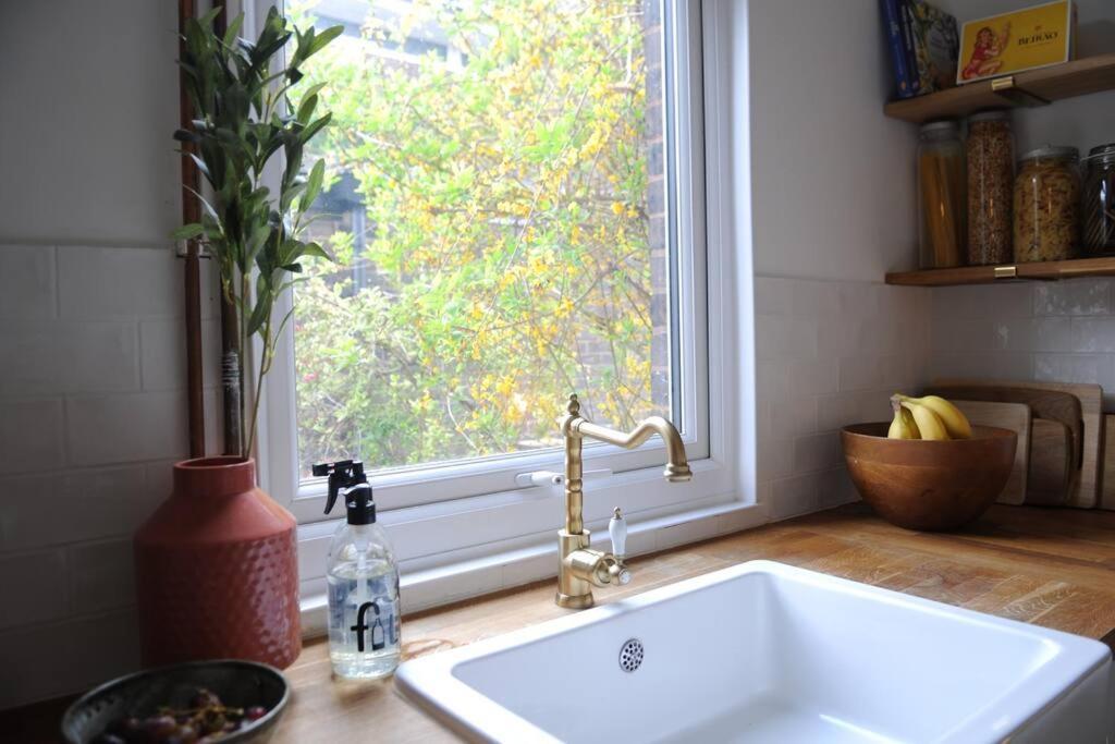 Hébergement de vacances Light Filled Mid- Century 3 Bed In Dulwich Londres