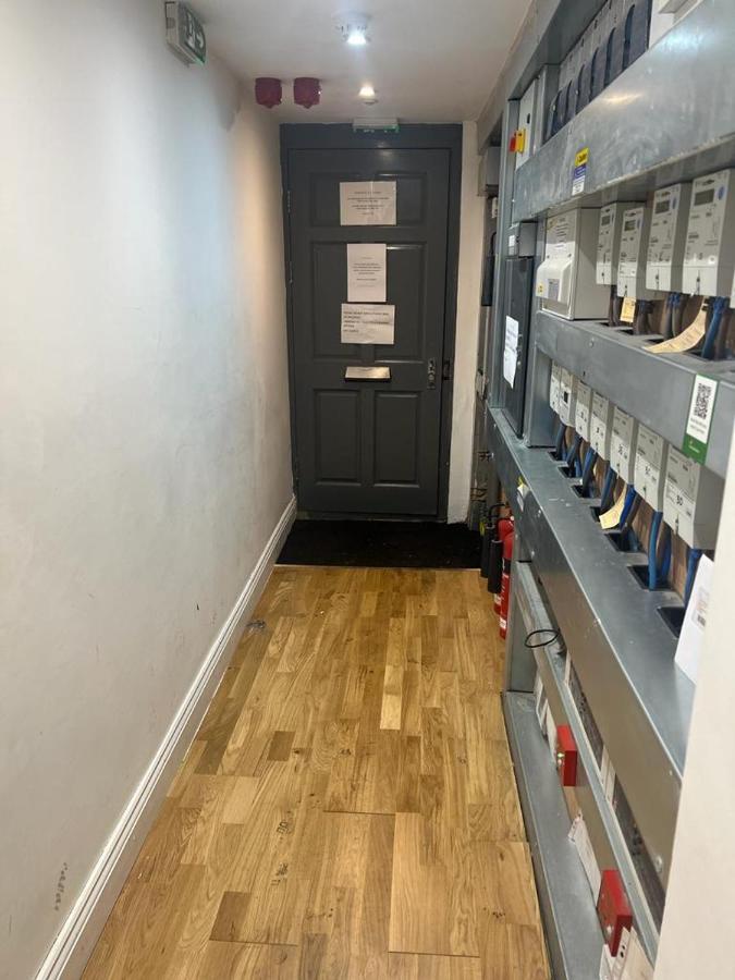 Queenstown Road Studio Flat Apartment London