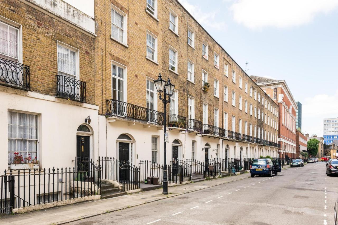 Elegant 2bd Duplex With Outdoor Patio/glass Canopy Apartamento Londres