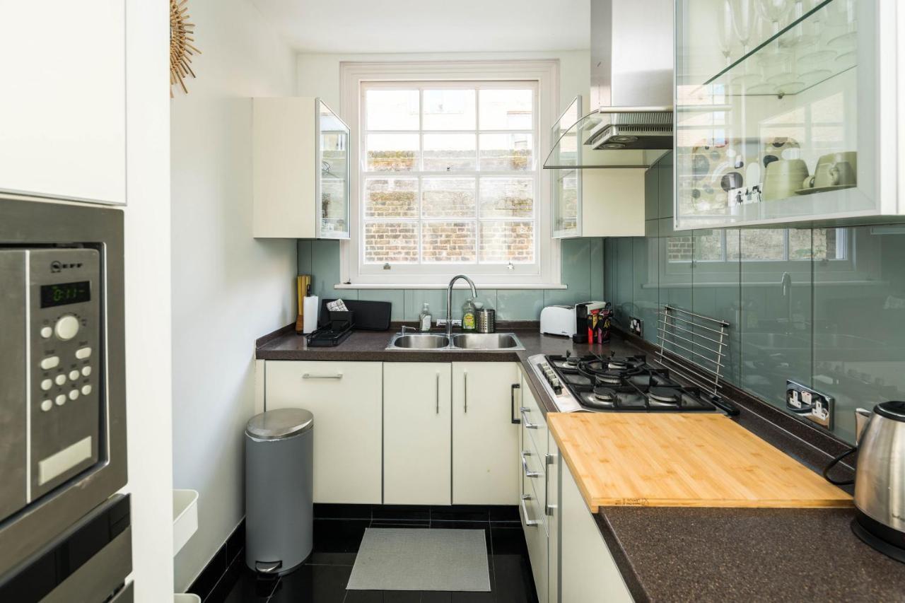 Elegant 2bd Duplex With Outdoor Patio/glass Canopy Apartamento