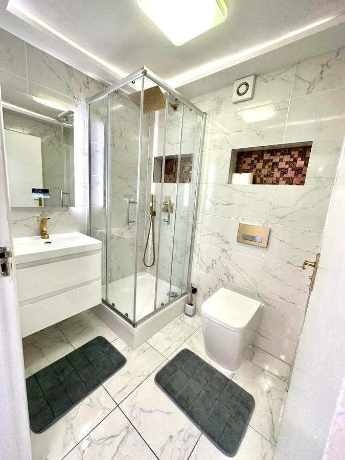 Appartement 3 Bedroom Riverview Flat Canary Wharf Free Parking