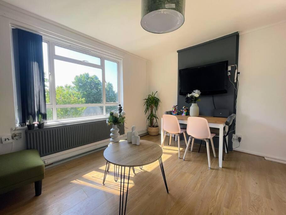 Stylish 2 Bedroom Flat In Angel Location Appartement Londen