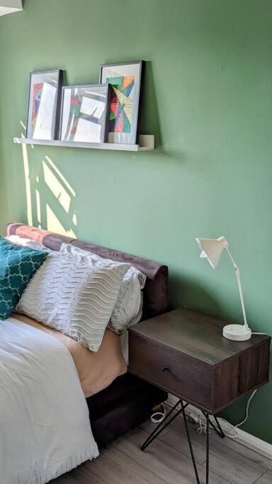 Stylish 2 Bedroom Flat In Angel Location * Londen