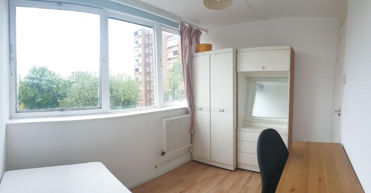 Habitación en casa particular Elephant & Castle - Zone 2 - Private - Shared Bathroom *