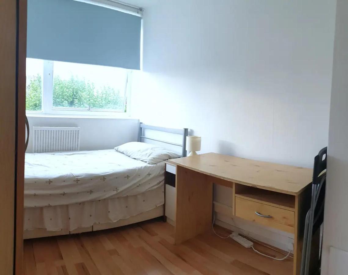 Habitación en casa particular Elephant & Castle - Zone 2 - Private - Shared Bathroom Londres