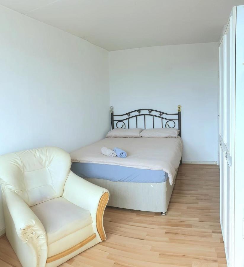 Habitación en casa particular Elephant & Castle - Zone 2 - Private - Shared Bathroom *