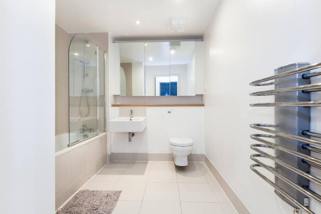 The Shards Beauty 2 Bedroom London