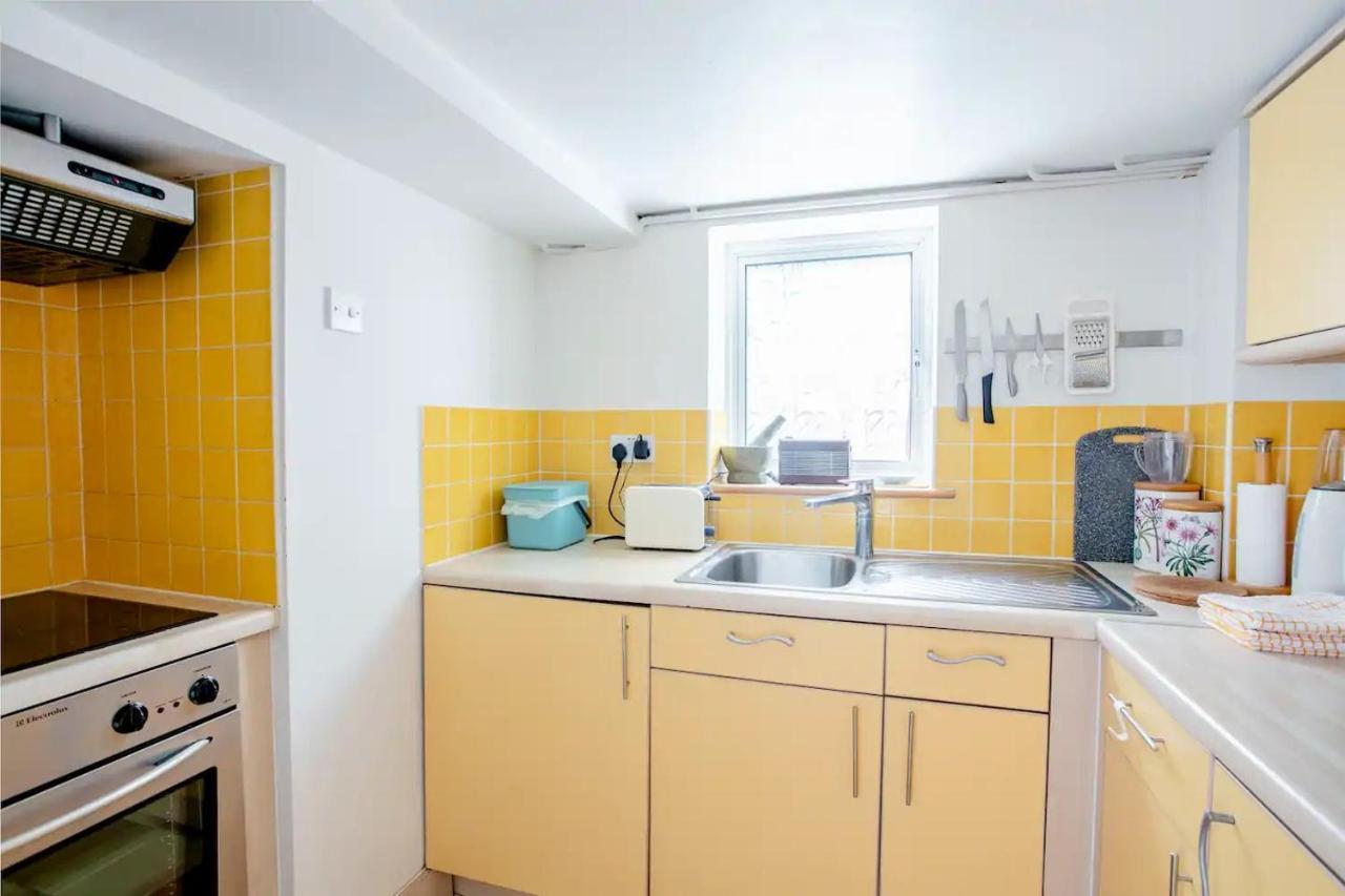 Appartement Garden Flat On Leafy Cator Estate In Blackheath Londen