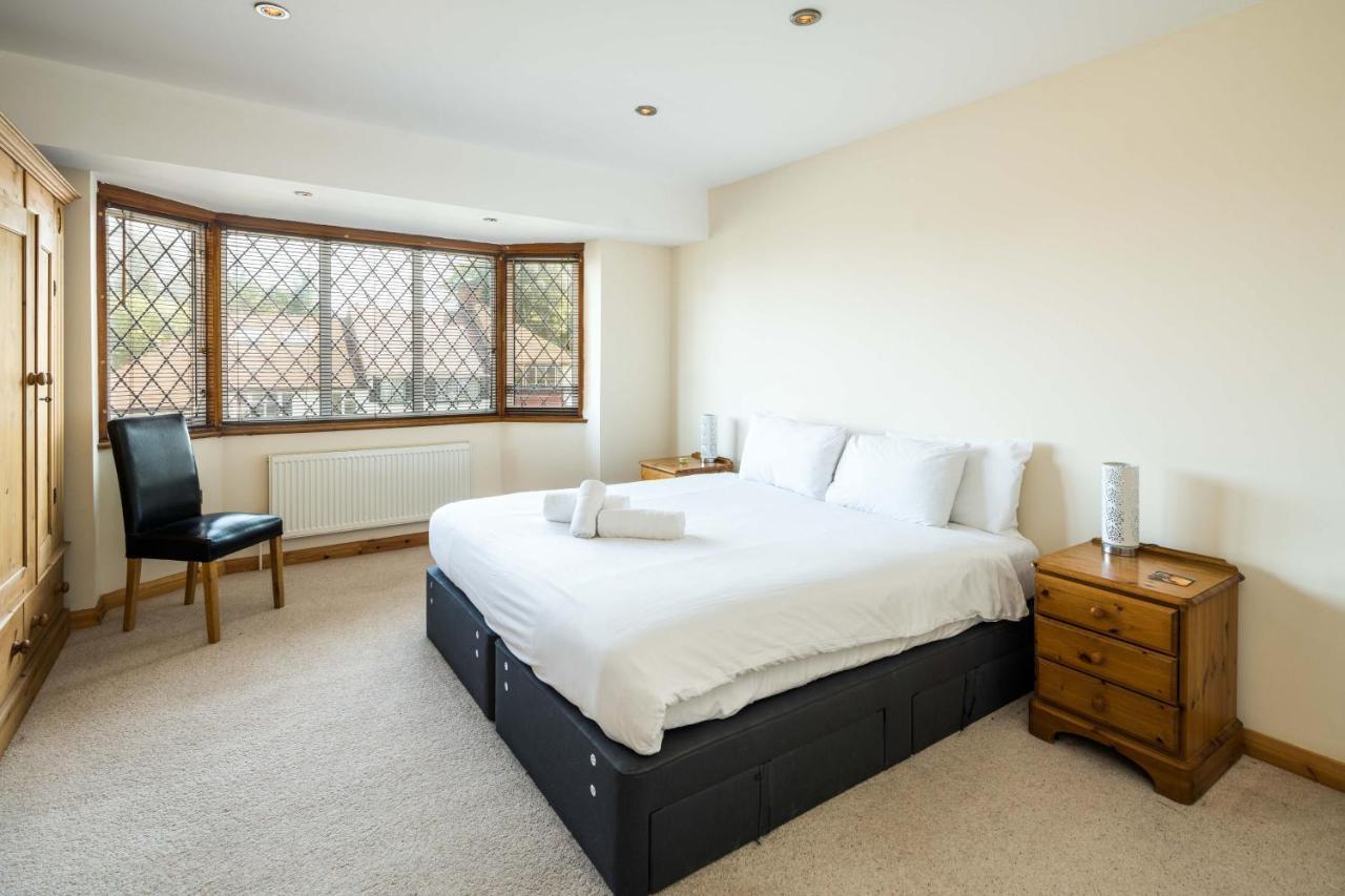 Elegant 2bd House With Garden And Decked Patio Londres