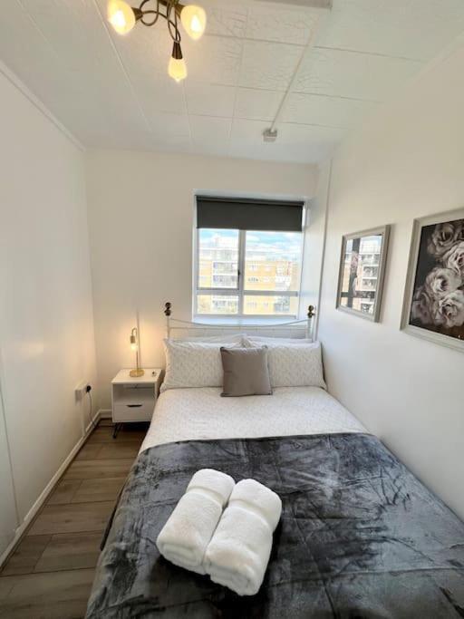 Lovely 3 Bedrooms Flat * London