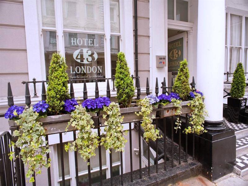 Nox Kensington Gardens Apartahotel 4*