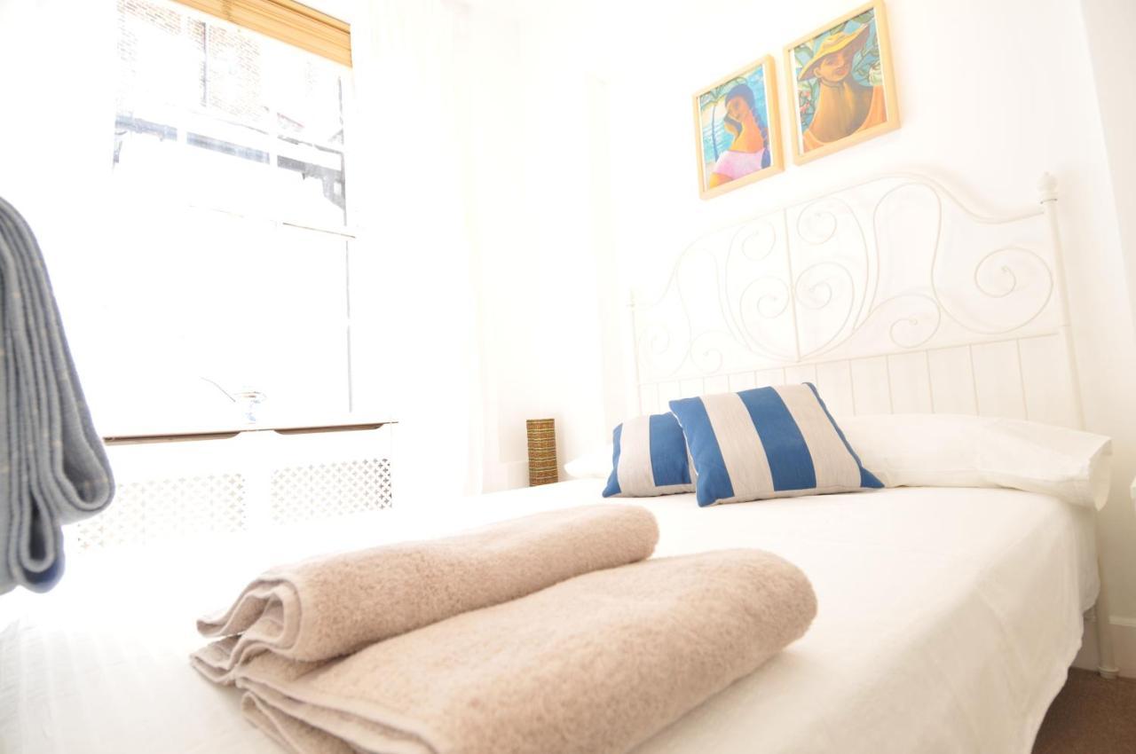 3 Bedroom In Westminster Apartment London