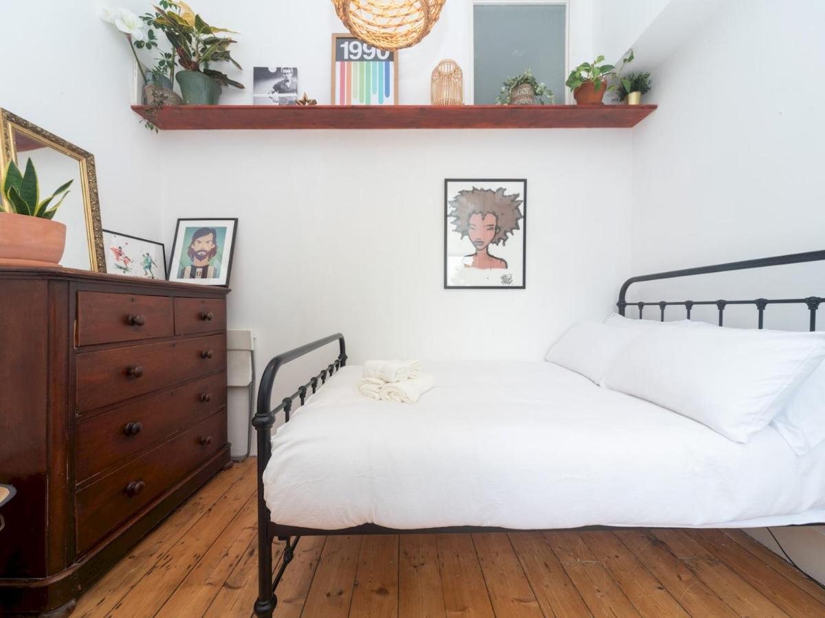 Pass The Keys Rustic And Quirky Flat In Charming Charlton Village Appartement *