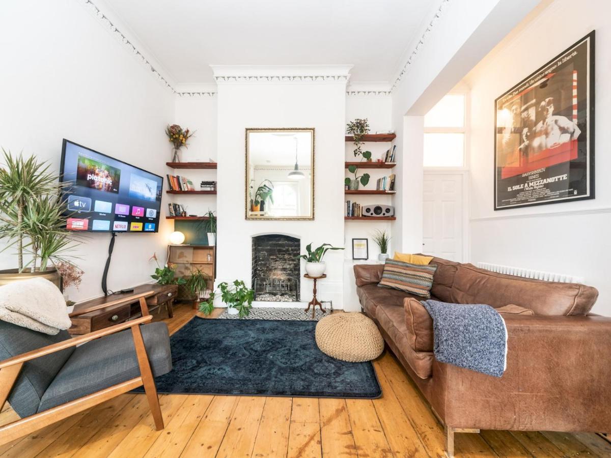 Appartement Pass The Keys Rustic And Quirky Flat In Charming Charlton Village *