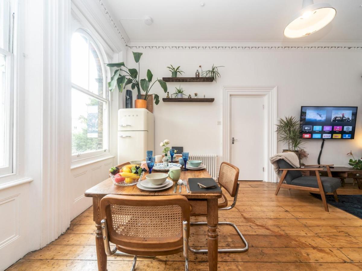 Pass The Keys Rustic And Quirky Flat In Charming Charlton Village