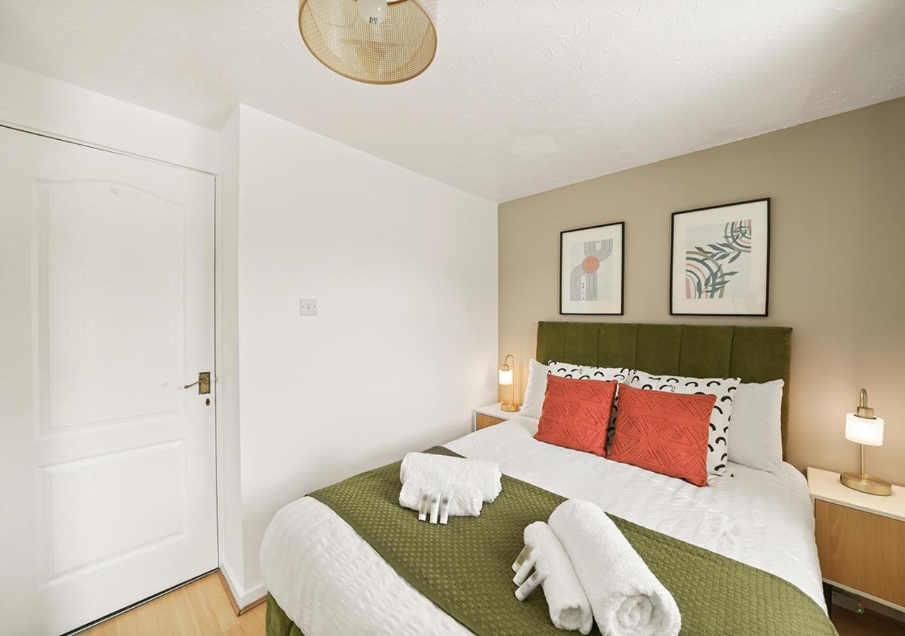 Vakantiehuis East House Near Tube With Parking Londen